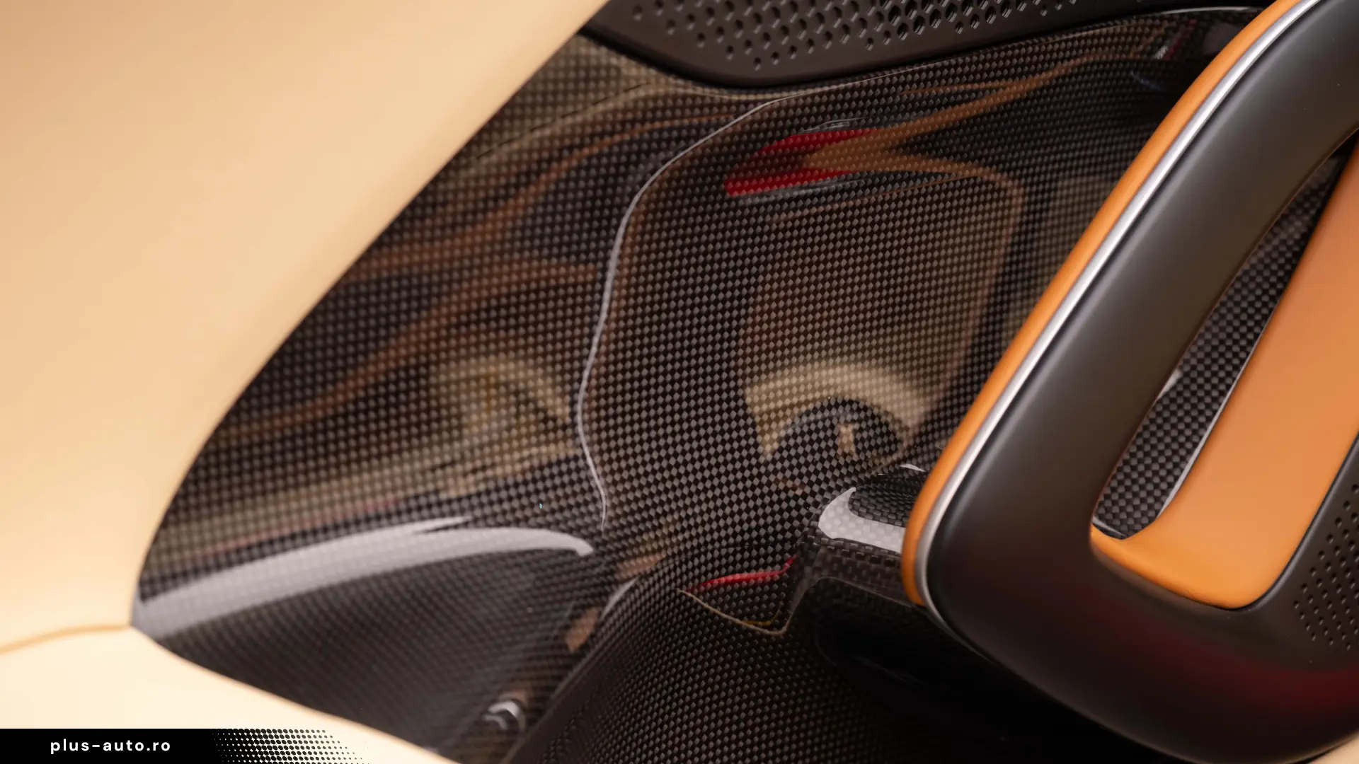2026 FERRARI 12CILINDRI SPIDER LIFT CARBON PASSAGER DISPLAY