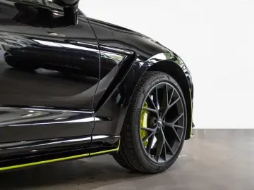 Aston Martin DBX 707 AMR Aston Martin Hamburg