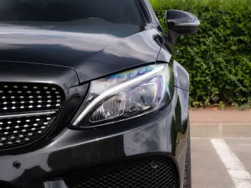 Mercedes-Benz C 200_Coupe_Pops&Bangs
