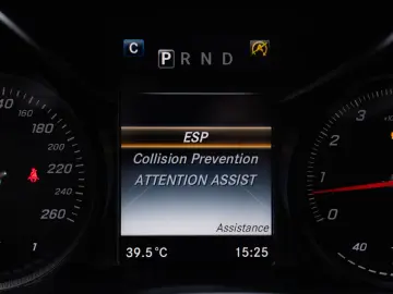 Mercedes-Benz C 200_Coupe_Pops&Bangs