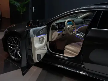 MERCEDES-BENZ AMG GT 53 4Matic