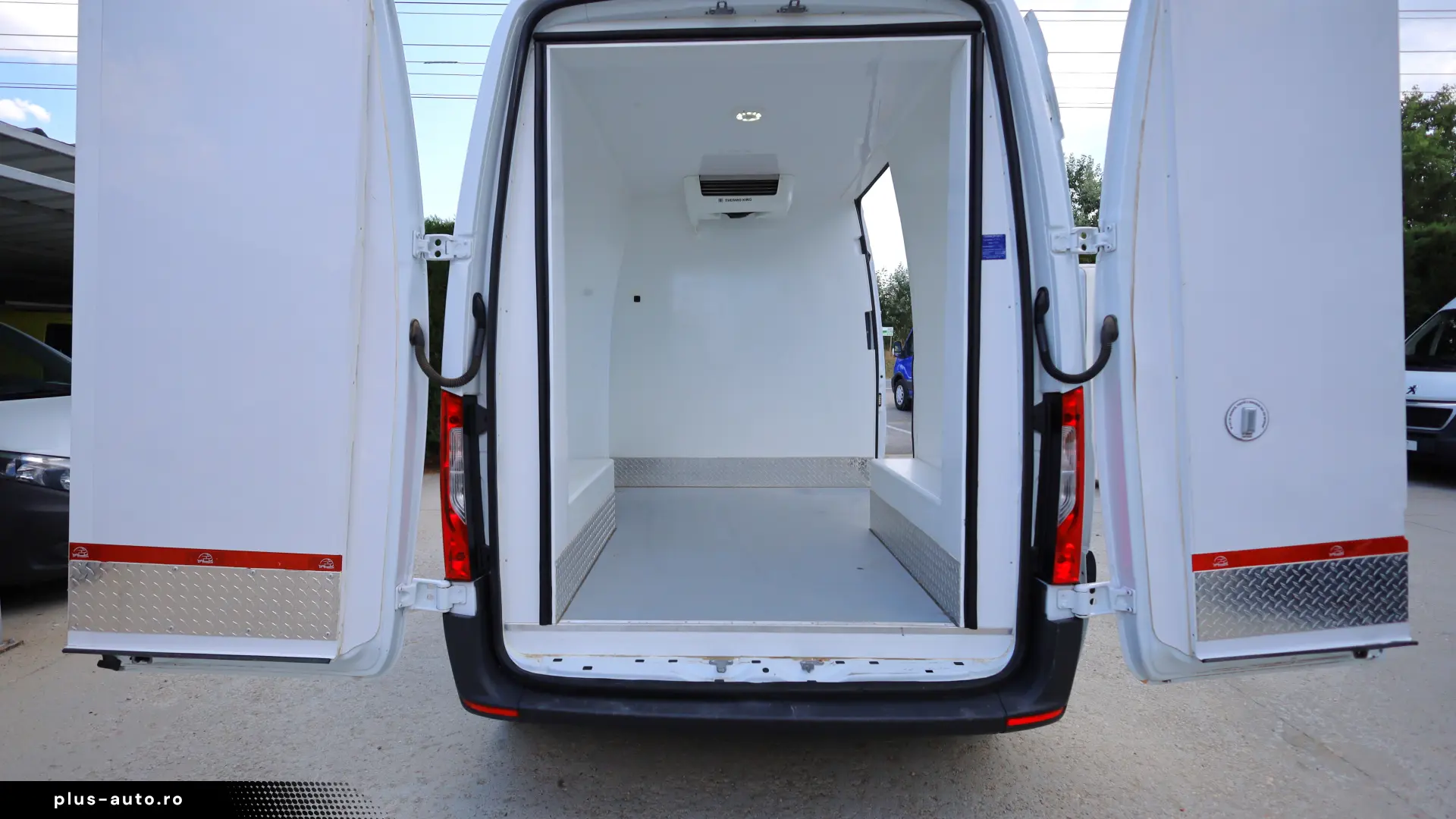 Mercedes-Benz Sprinter L1H2 2.2D 143 CP