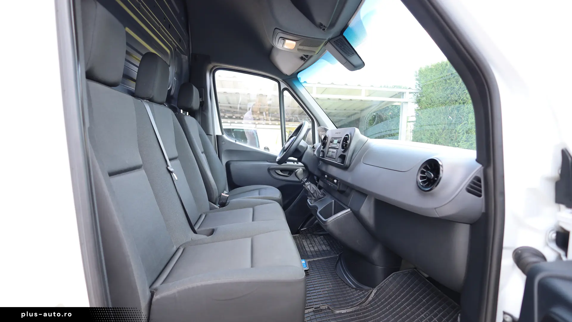 Mercedes-Benz Sprinter L1H2 2.2D 143 CP