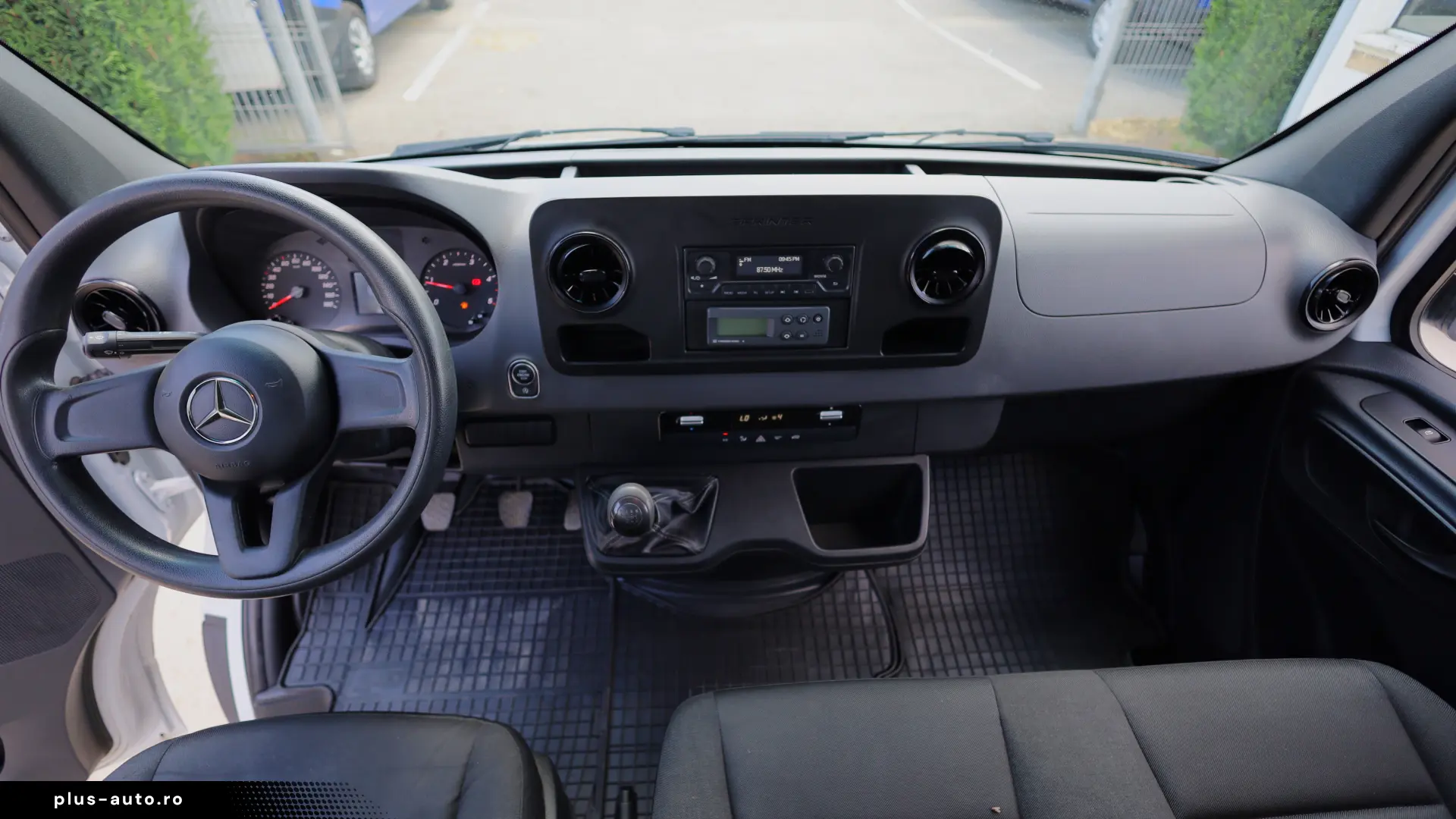 Mercedes-Benz Sprinter L1H2 2.2D 143 CP