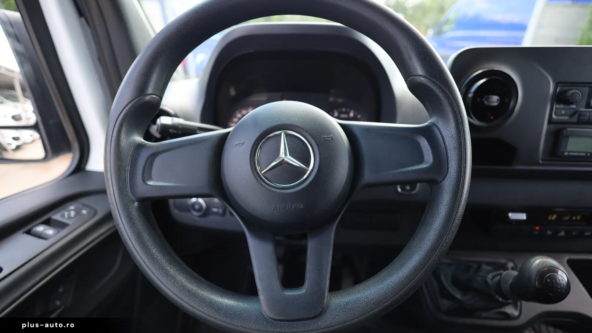 Mercedes-Benz Sprinter L1H2 2.2D 143 CP