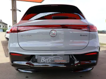 MERCEDES-BENZ EQS SUV 580 4Matic AMG Premium Pano Hy…