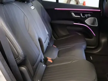 MERCEDES-BENZ EQS SUV 580 4Matic AMG Premium Pano Hy…