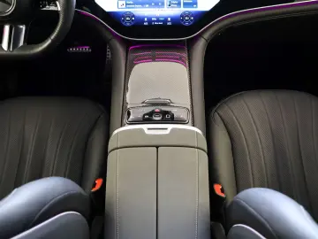 MERCEDES-BENZ EQS SUV 580 4Matic AMG Premium Pano Hy…