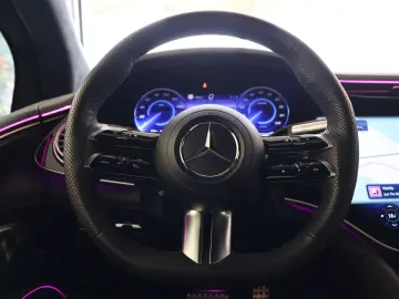 MERCEDES-BENZ EQS SUV 580 4Matic AMG Premium Pano Hy…