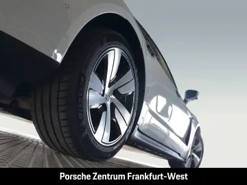 PORSCHE Taycan 4 Luftfederung LED-Matrix Surround-View
