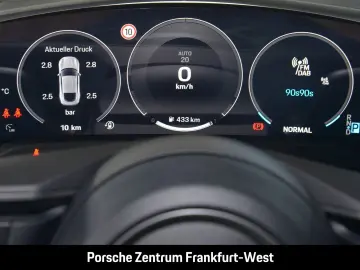 PORSCHE Taycan 4 Luftfederung LED-Matrix Surround-View