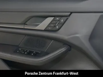 PORSCHE Taycan 4 Luftfederung LED-Matrix Surround-View