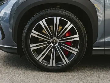 BYD SEALION 7