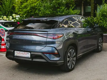 BYD SEALION 7