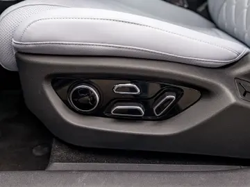 BYD SEALION 7