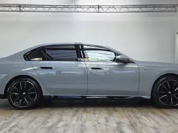 BMW 740d xDrive M Sport