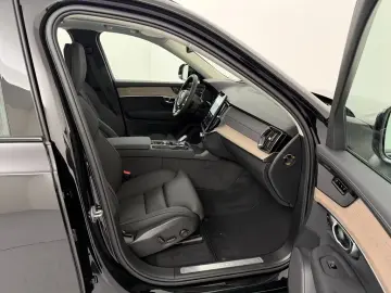 Volvo XC90 T8 AWD Plus