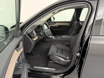 Volvo XC90 T8 AWD Plus