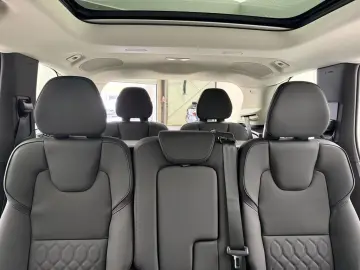 Volvo XC90 T8 AWD Plus