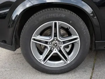 MERCEDES-BENZ GLE 400e 4M AMG Pano AHK Distr