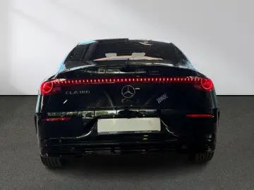 Mercedes-Benz CLA 180 AMG
