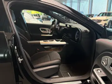Mercedes-Benz CLA 180 AMG