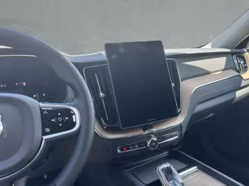Volvo XC60 B5 AWD
