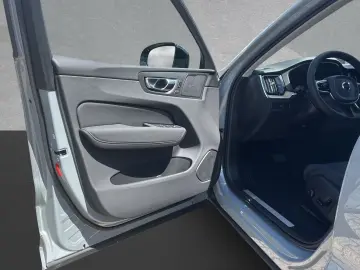 Volvo XC60 B5 AWD