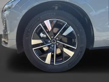 Volvo XC60 B5 AWD