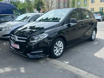 Mercedes-Benz B 200