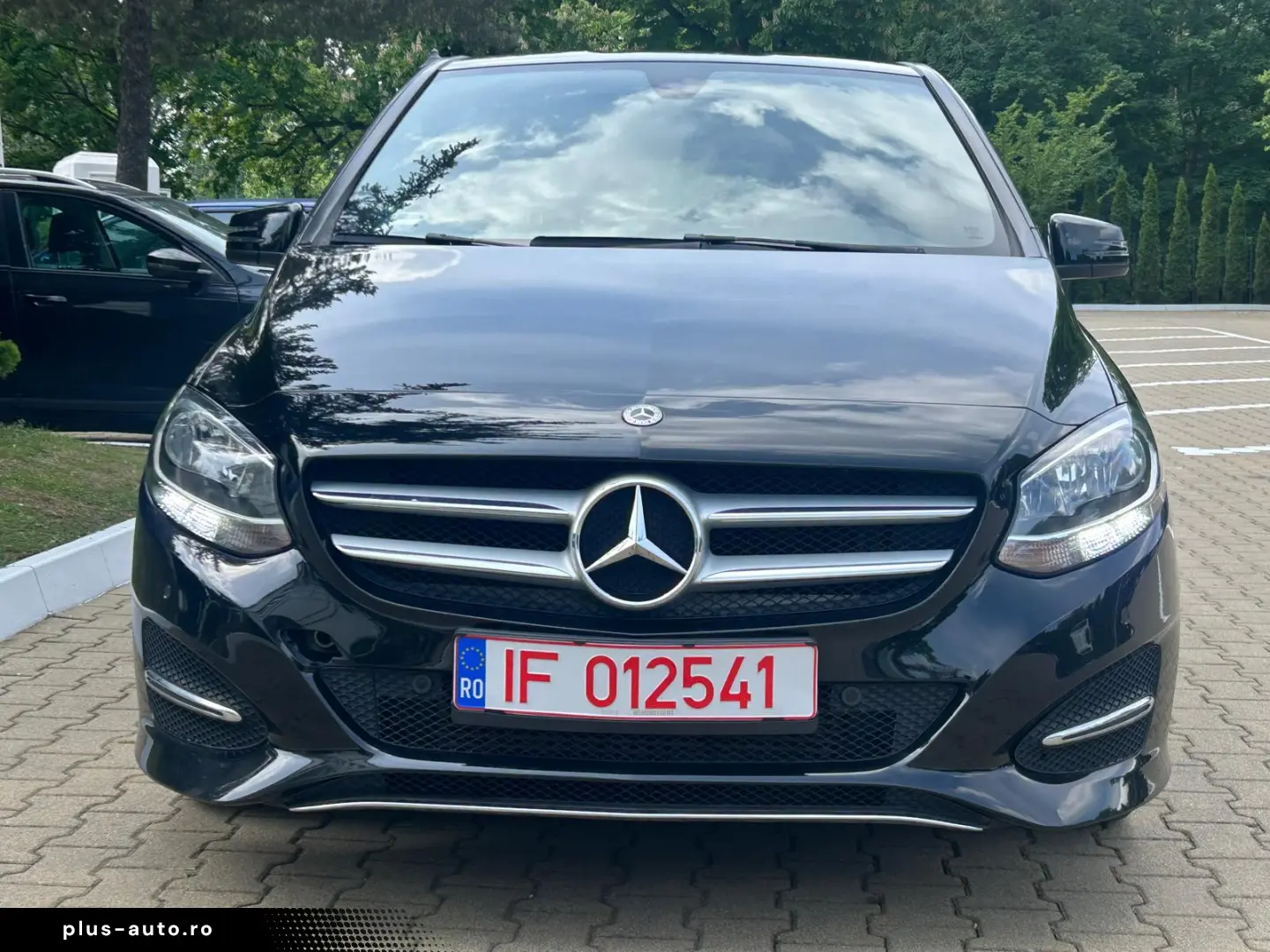 Mercedes-Benz B 200