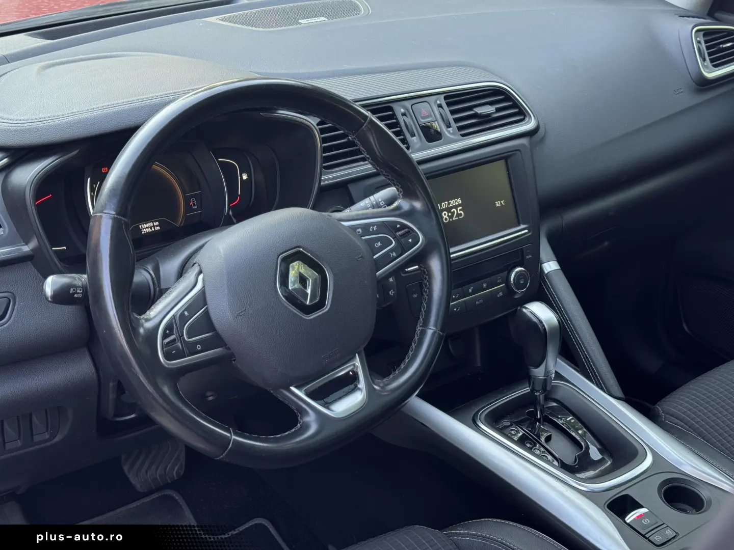 Renault Kadjar Bose Edition   Garantie   Panoramic   Automat