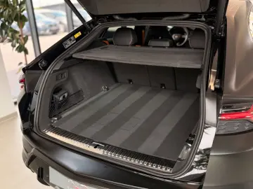 LAMBORGHINI Urus SE 4.0 V8 PHEV