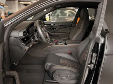 LAMBORGHINI Urus SE 4.0 V8 PHEV