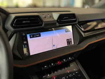 LAMBORGHINI Urus SE 4.0 V8 PHEV