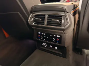 LAMBORGHINI Urus SE 4.0 V8 PHEV