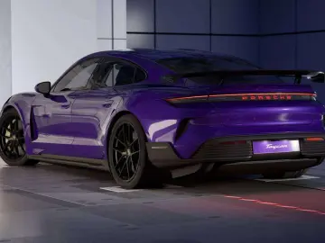 PORSCHE Taycan TURBO GT with WEISSACH PACKAGE