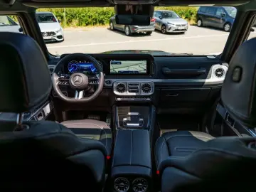 MERCEDES-BENZ G 580 EQ AMG