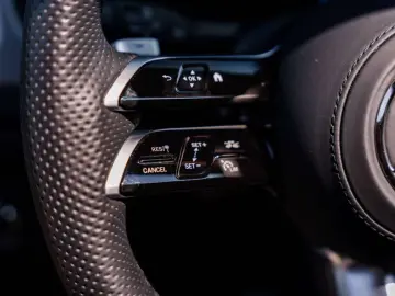 MERCEDES-BENZ G 580 EQ AMG