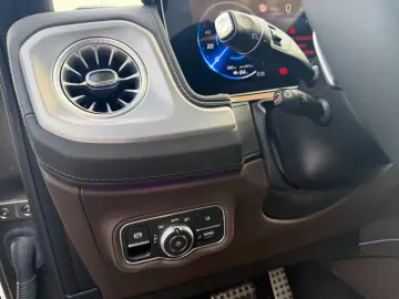 MERCEDES-BENZ G 580 AMG