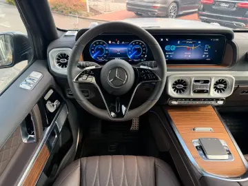 MERCEDES-BENZ G 580 AMG