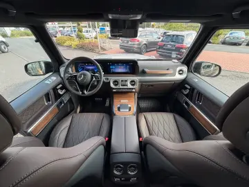 MERCEDES-BENZ G 580 AMG