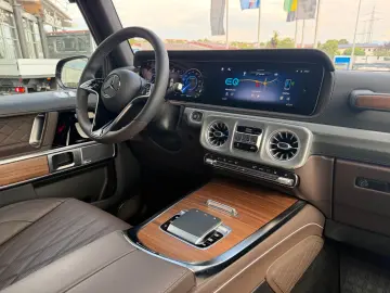 MERCEDES-BENZ G 580 AMG