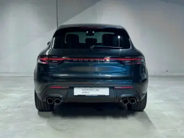 PORSCHE Macan S   Luftfederung   Abstandsregeltempostat
