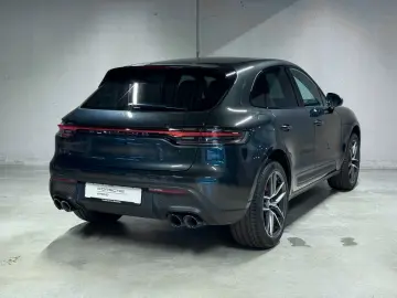 PORSCHE Macan S   Luftfederung   Abstandsregeltempostat