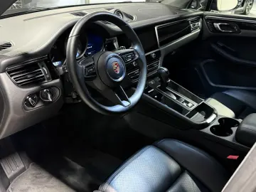 PORSCHE Macan S   Luftfederung   Abstandsregeltempostat