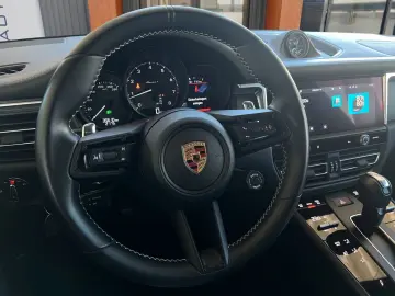 PORSCHE Macan T III Gen. Panorama Bose Kamera
