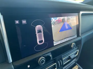 PORSCHE Macan T III Gen. Panorama Bose Kamera