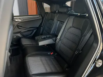PORSCHE Macan T III Gen. Panorama Bose Kamera