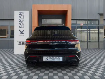 PORSCHE Macan T III Gen. Panorama Bose Kamera